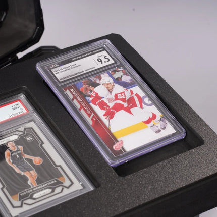 Totem Display Case T-AM060 Graded Card Display Case